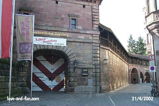 Teddybär-Ausstellung am 04.05.02 im Handwerkerhof in Nürnberg